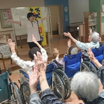 ラジオ体操・ラフターヨガ
